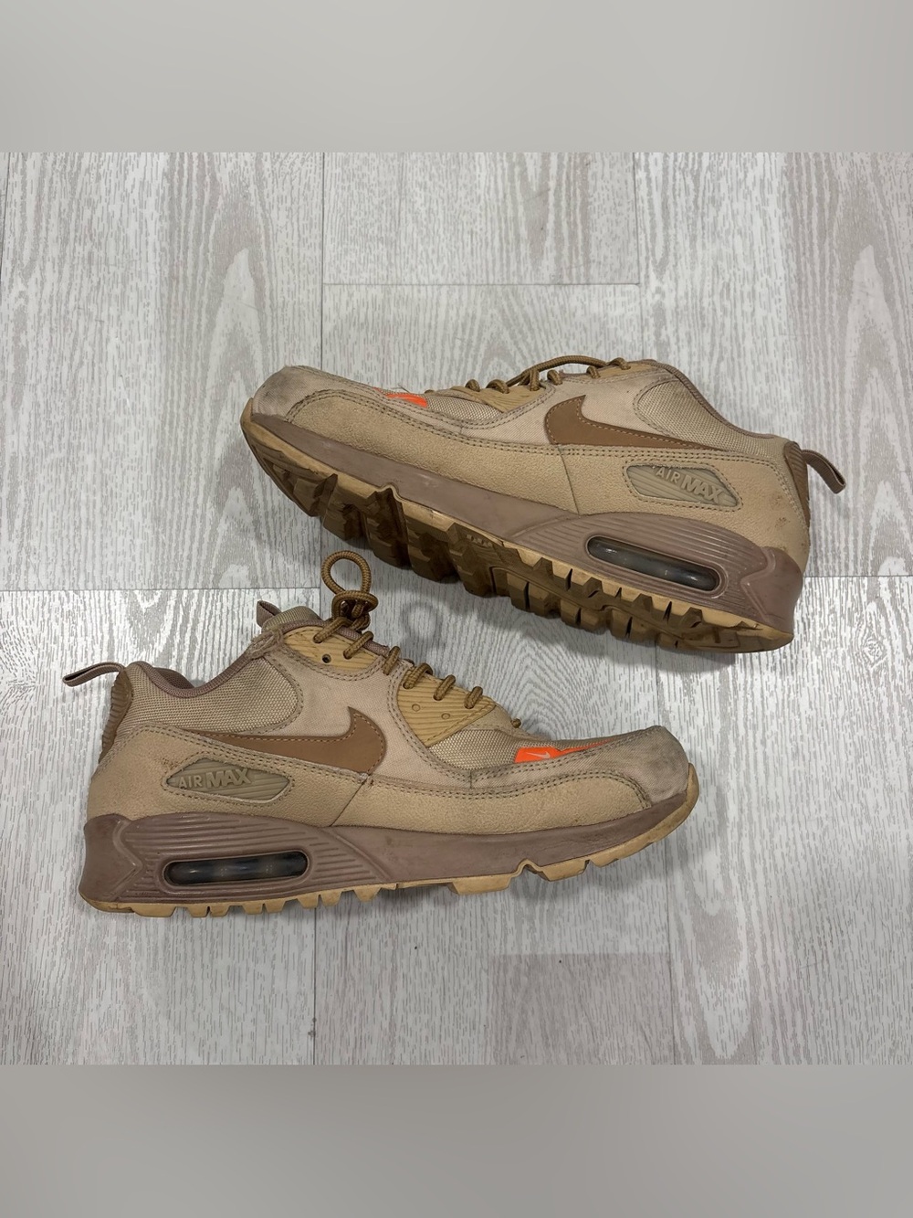 Nike Men's Air Max 90 Surplus Desert Sand Size 8.5